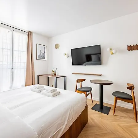152 Luxueuse-etienne Marcel-chatelet-paris 3 * Párizs
